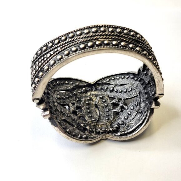 Crystal Cuff Bracelet - Picture 7 of 12